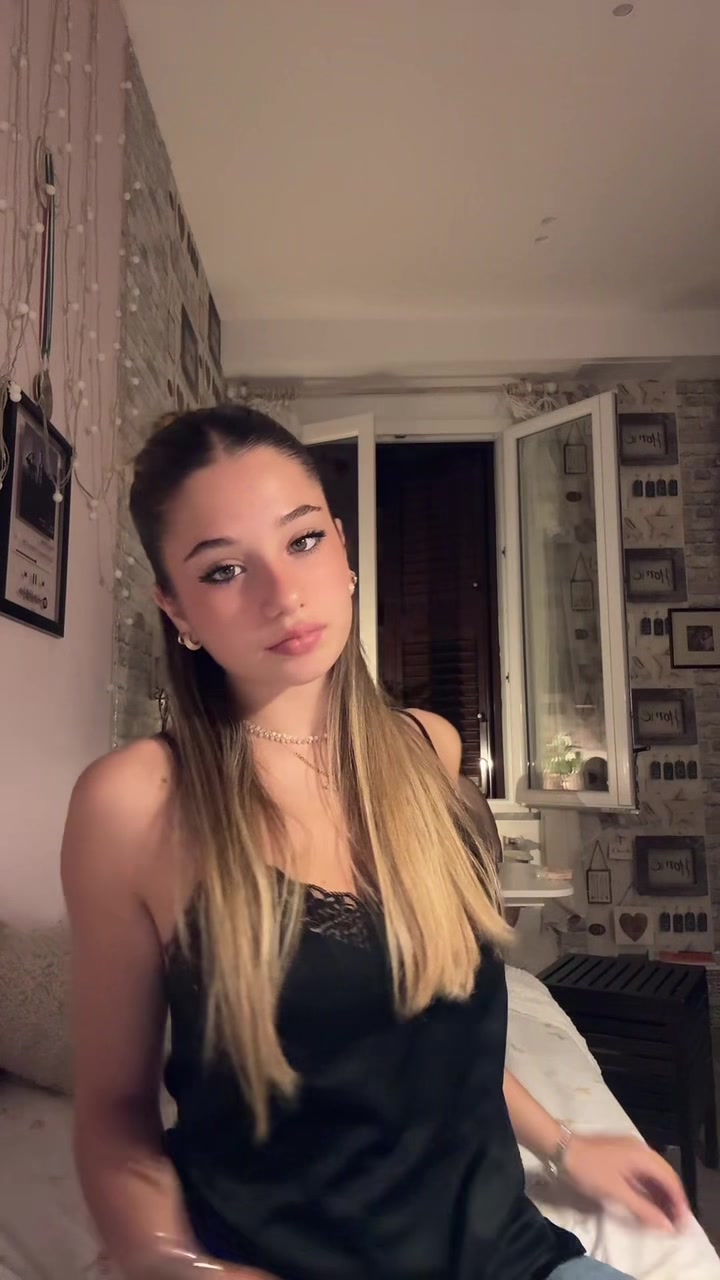 @nicoletammaroo