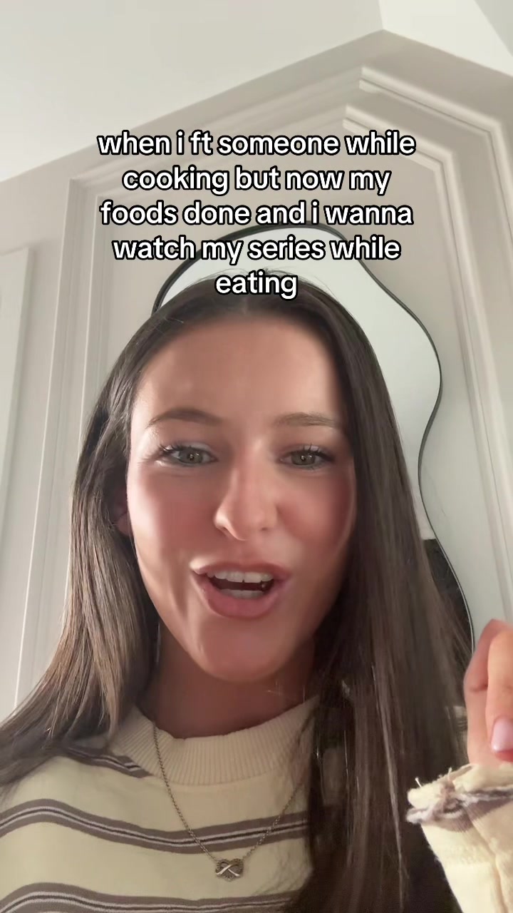 @thesimp5onsisters