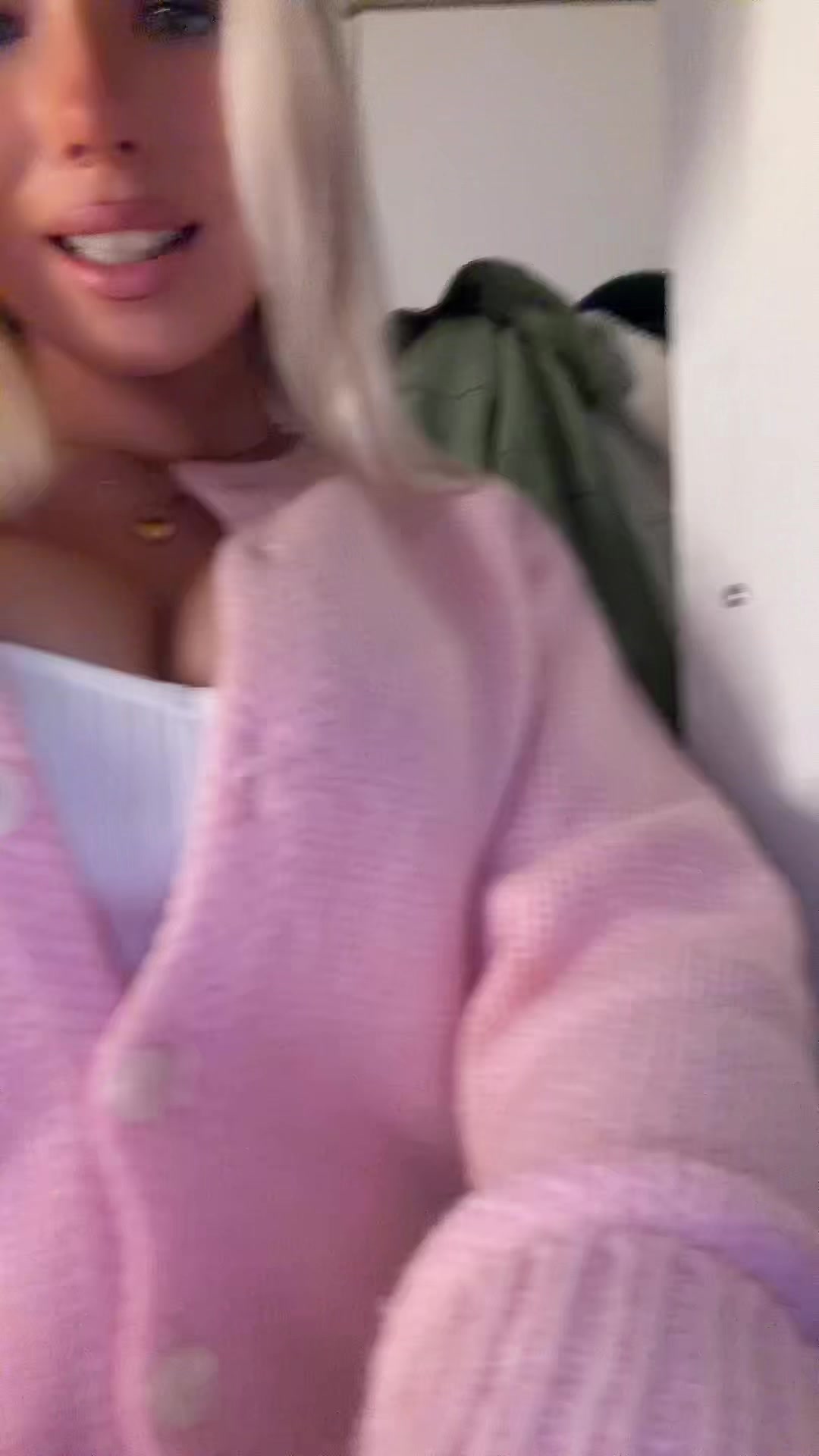 @userjulia