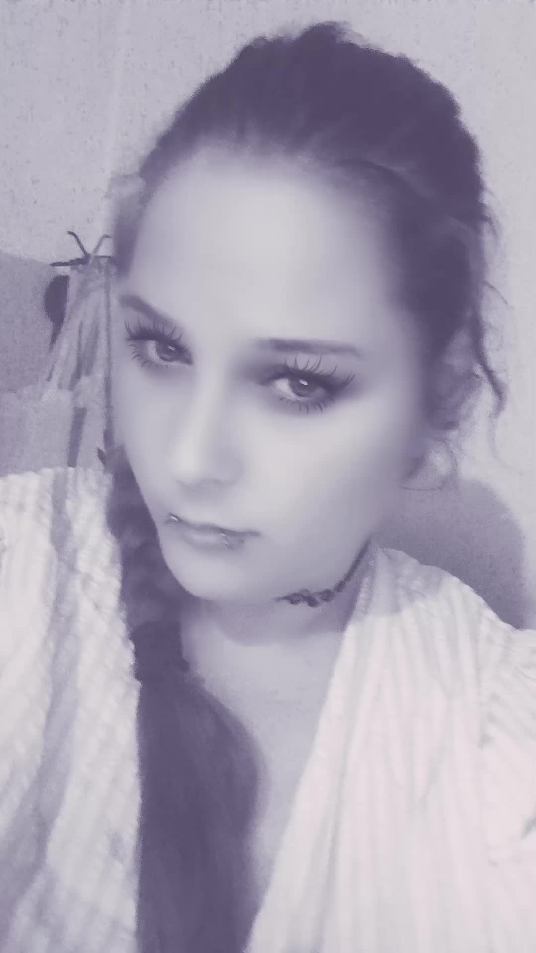 @coraholtorf