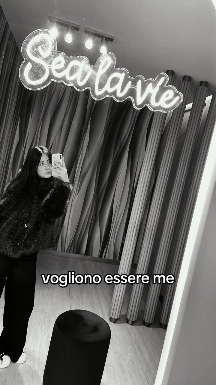 @Iris De Lorenzis