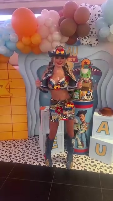 @costumemadecostumes