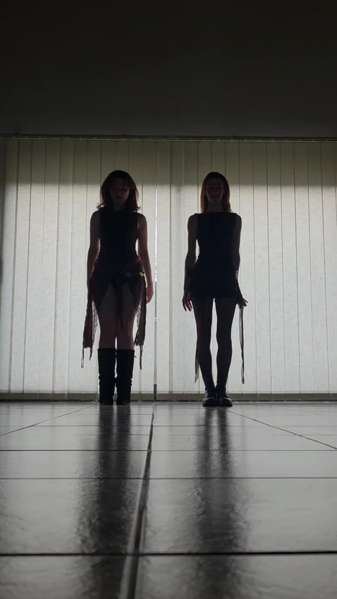 @Juu