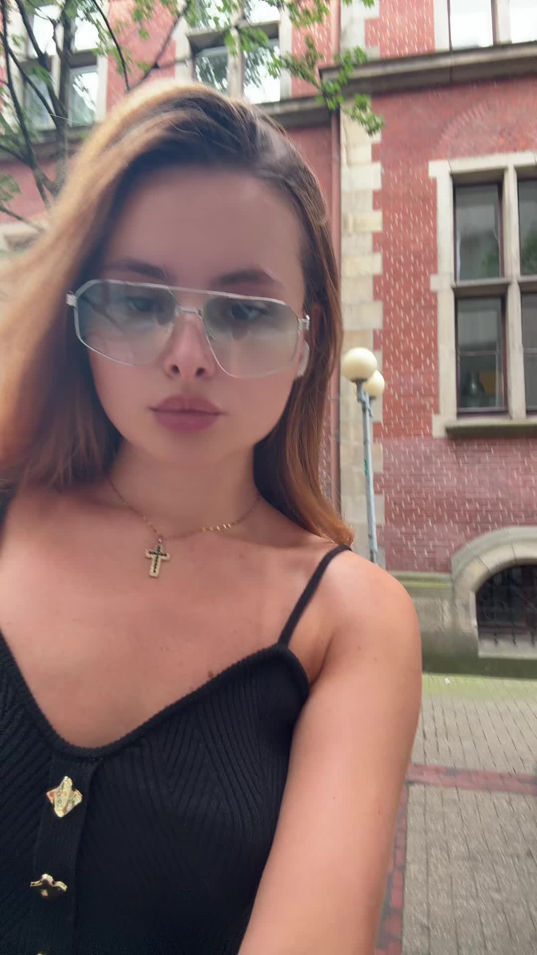 @nicht_deine_frau