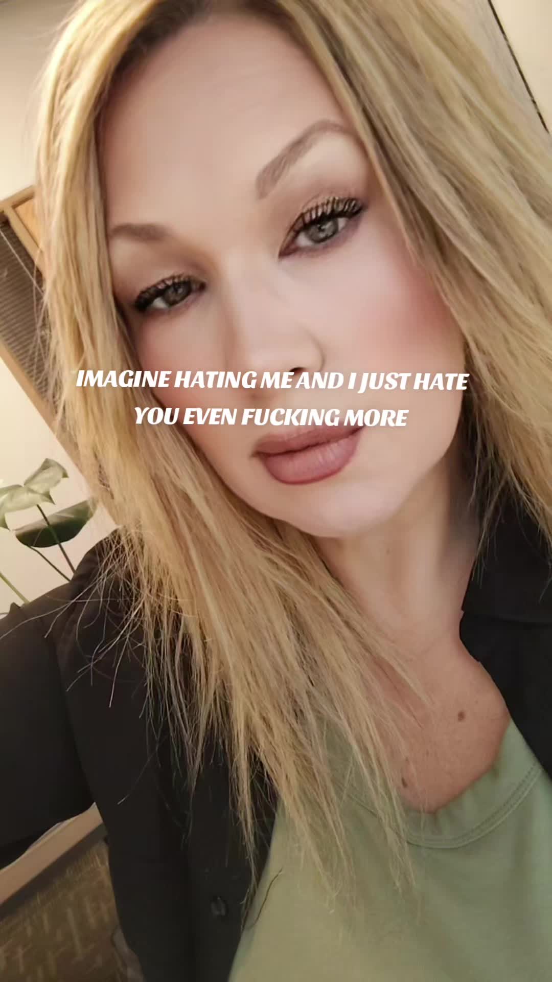 @Melissa kay🌻