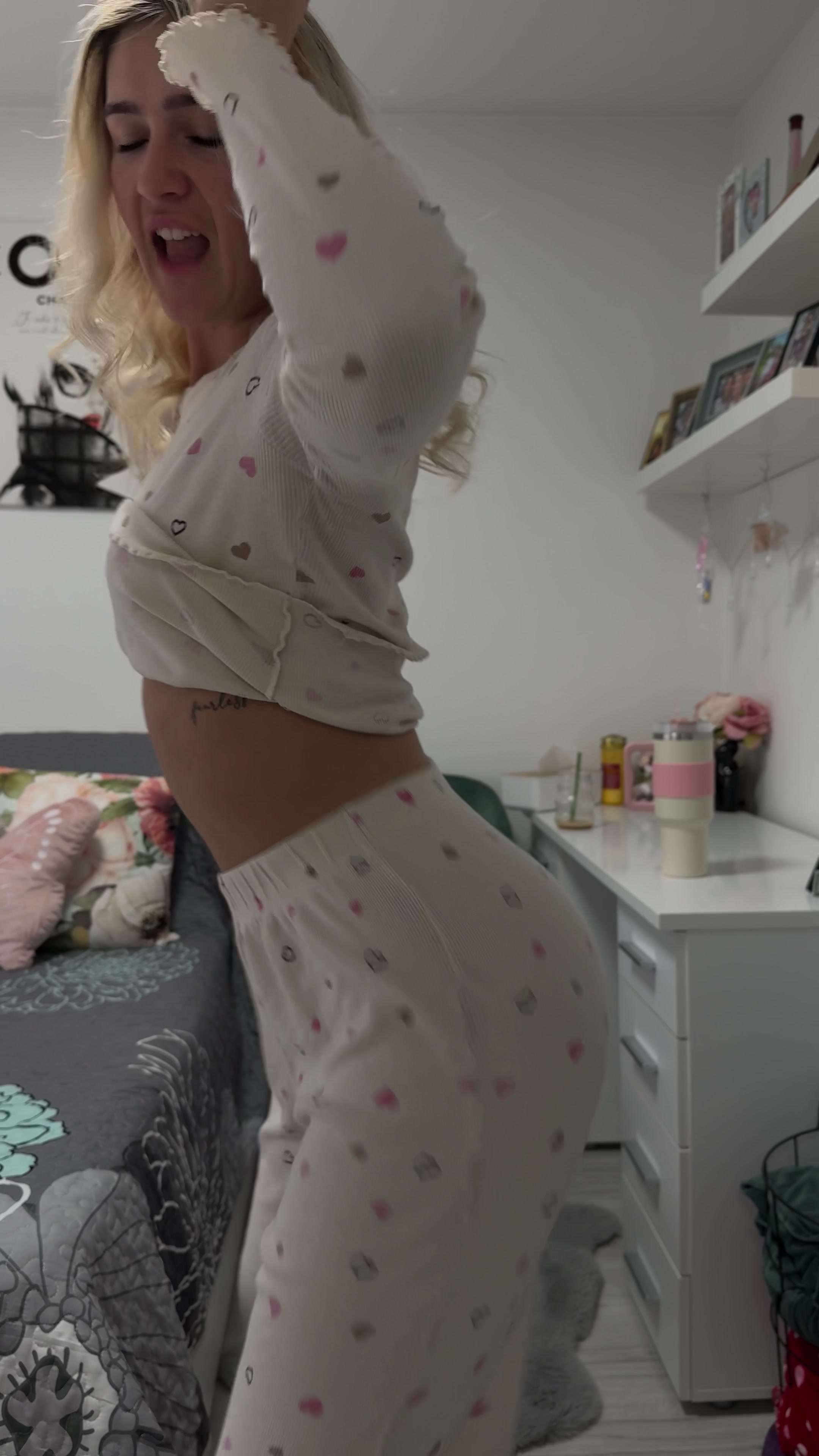 @AndreeaAlexandra