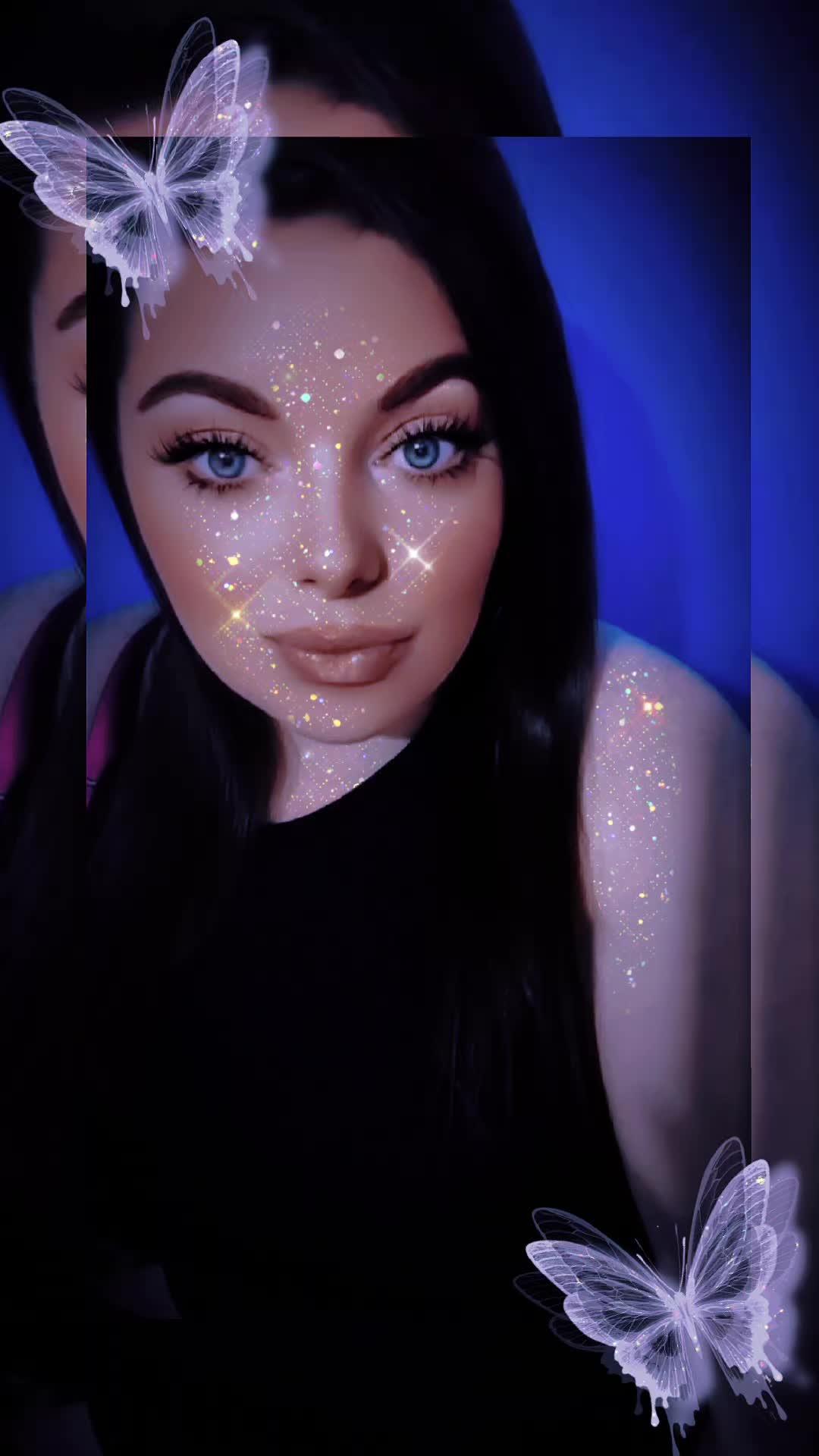 @🍒𝒮𝒽𝒶𝓃𝒶 ~𝓁o𝓊𝒾𝓈𝑒🍒