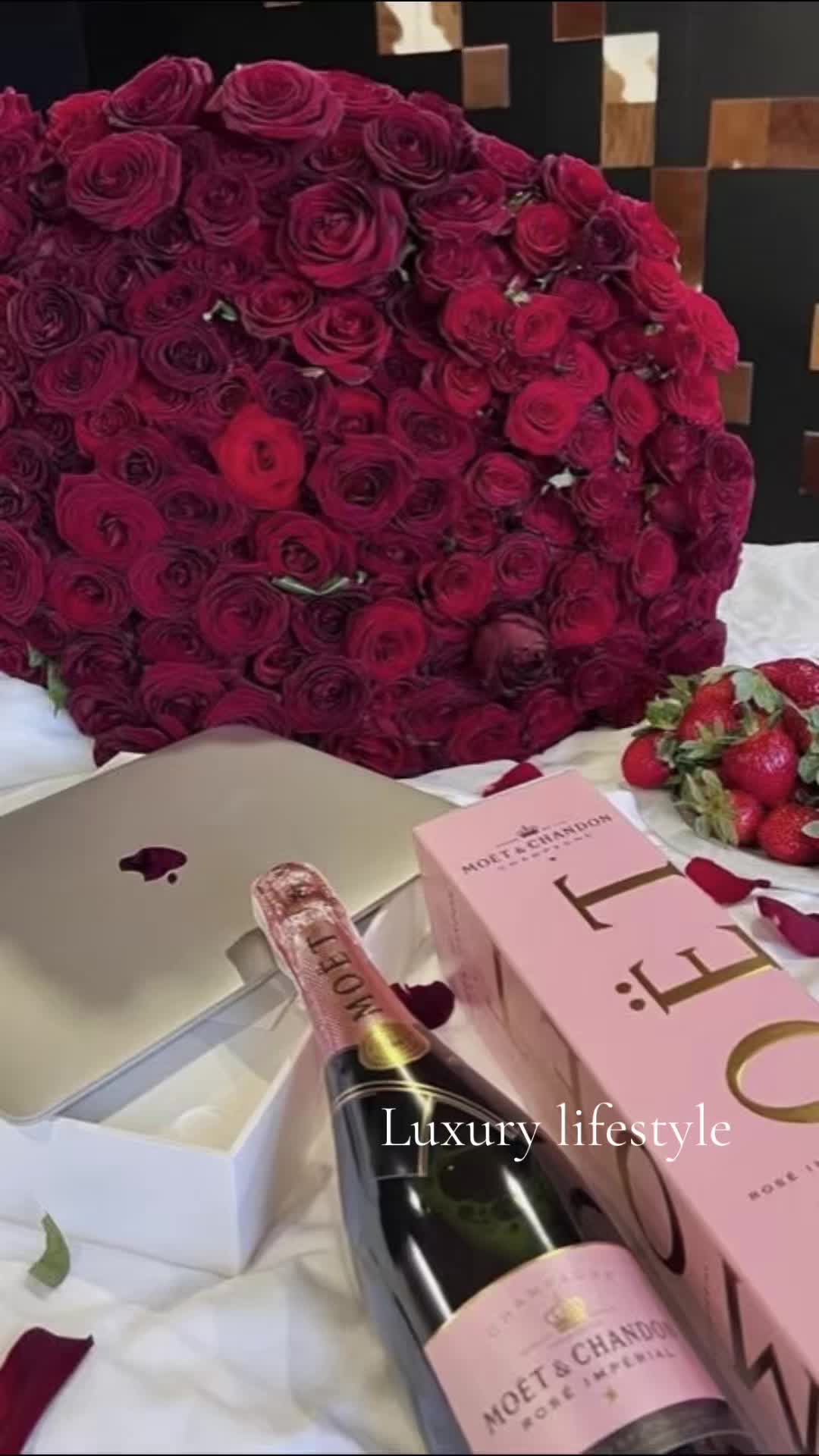 @𝐓𝐢𝐟𝐟𝐚𝐧𝐲🎀