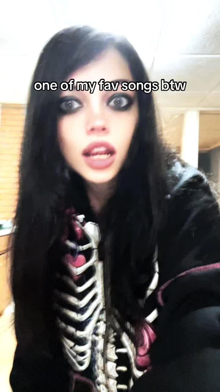@🕷️