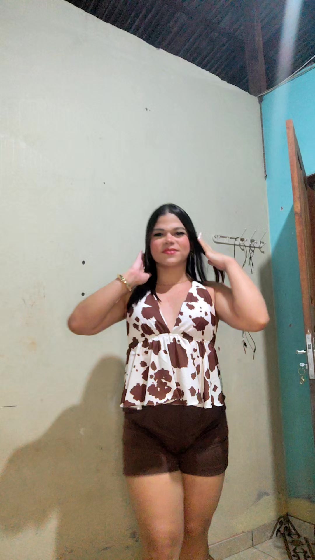 @Laura Santys