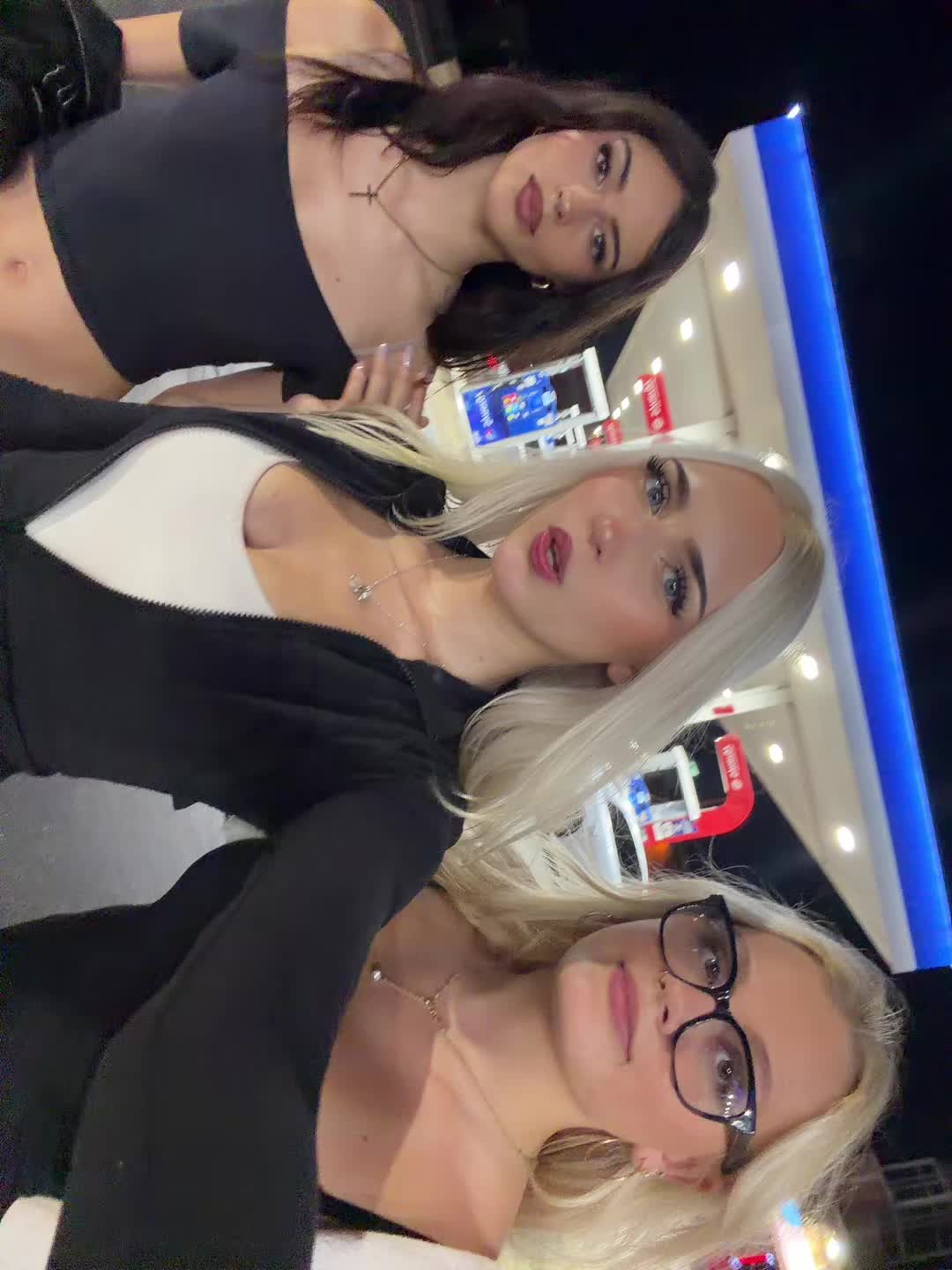 @savannah.210210