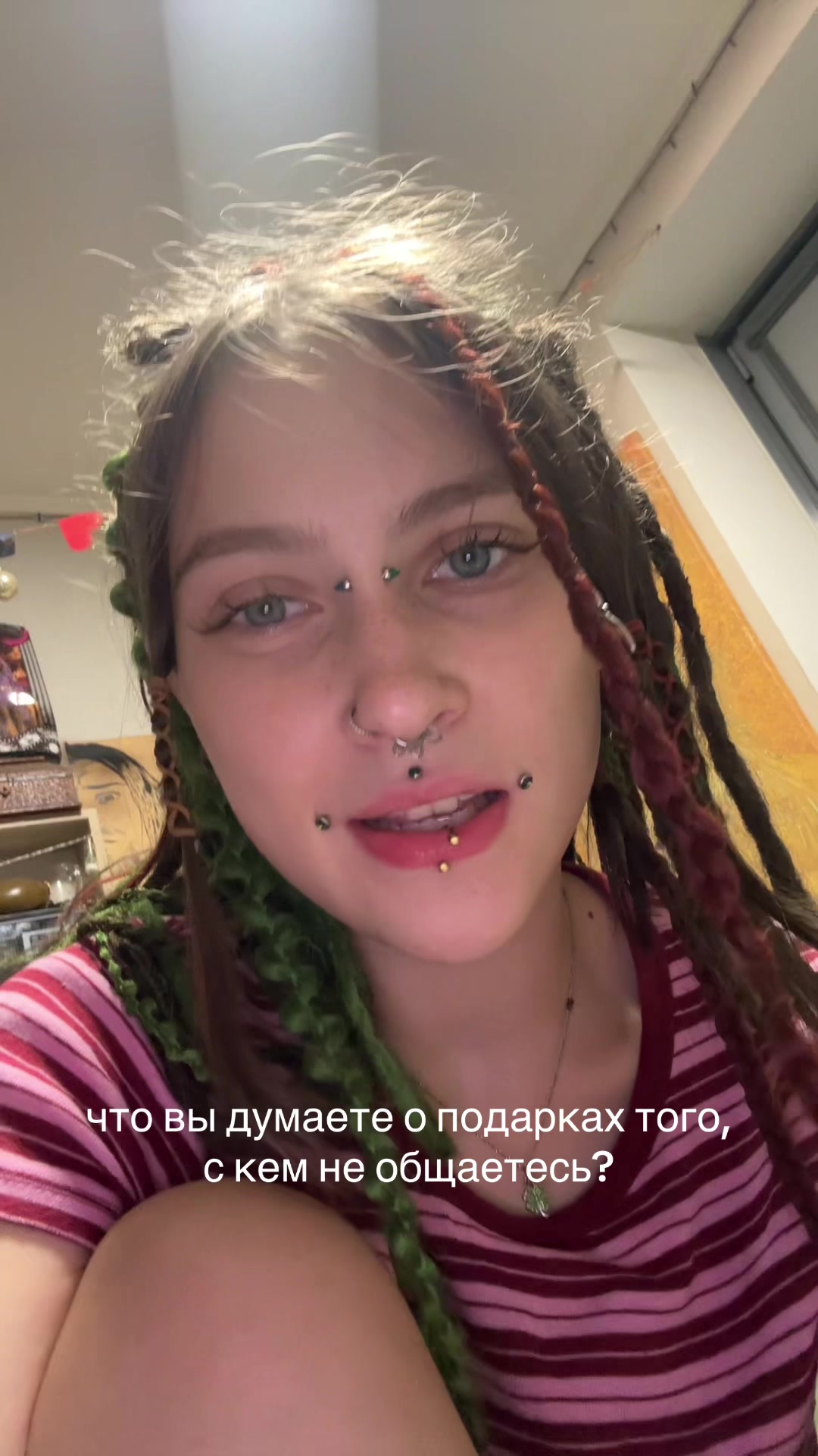 @🕸️