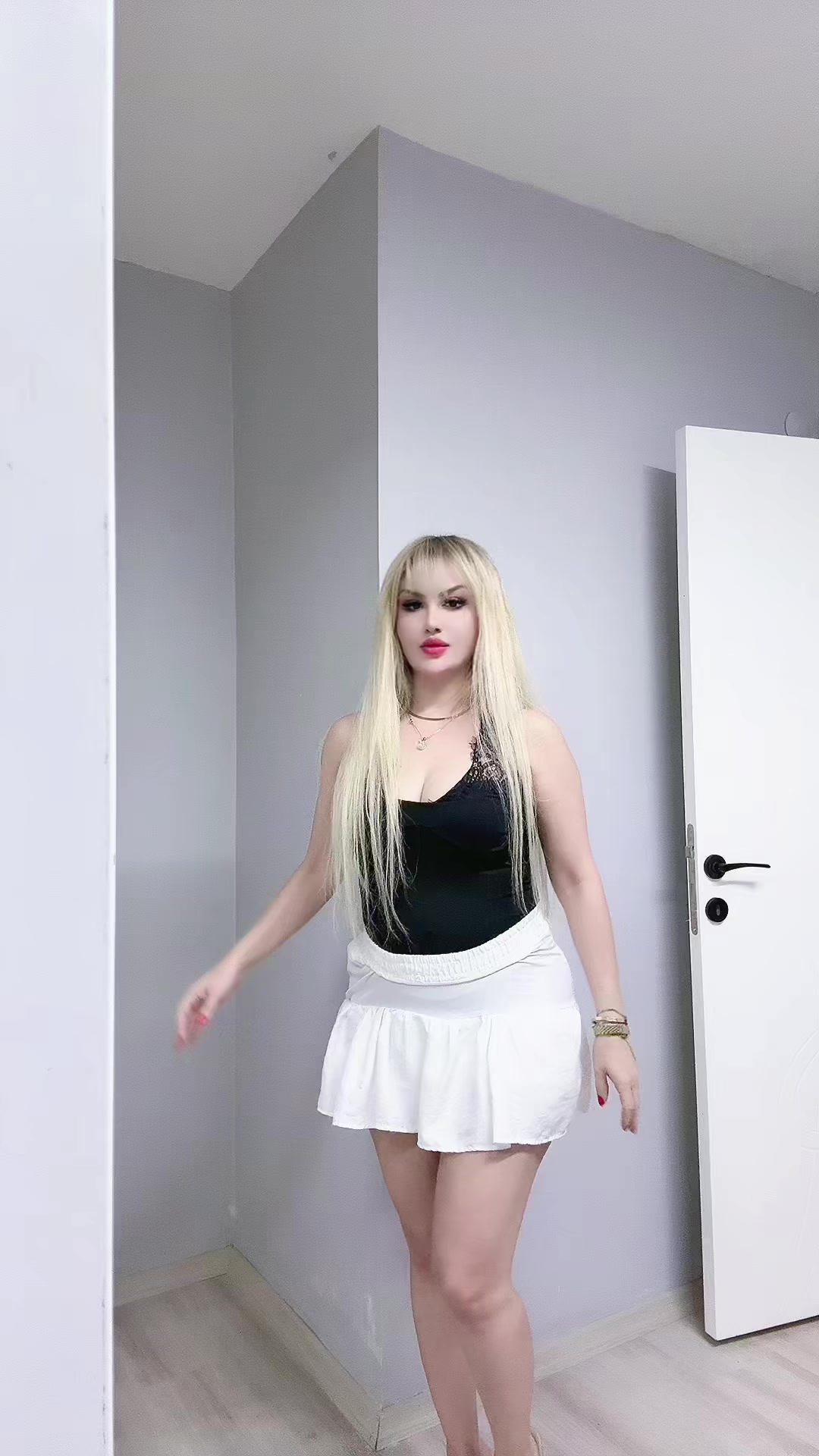 @Ayşegül