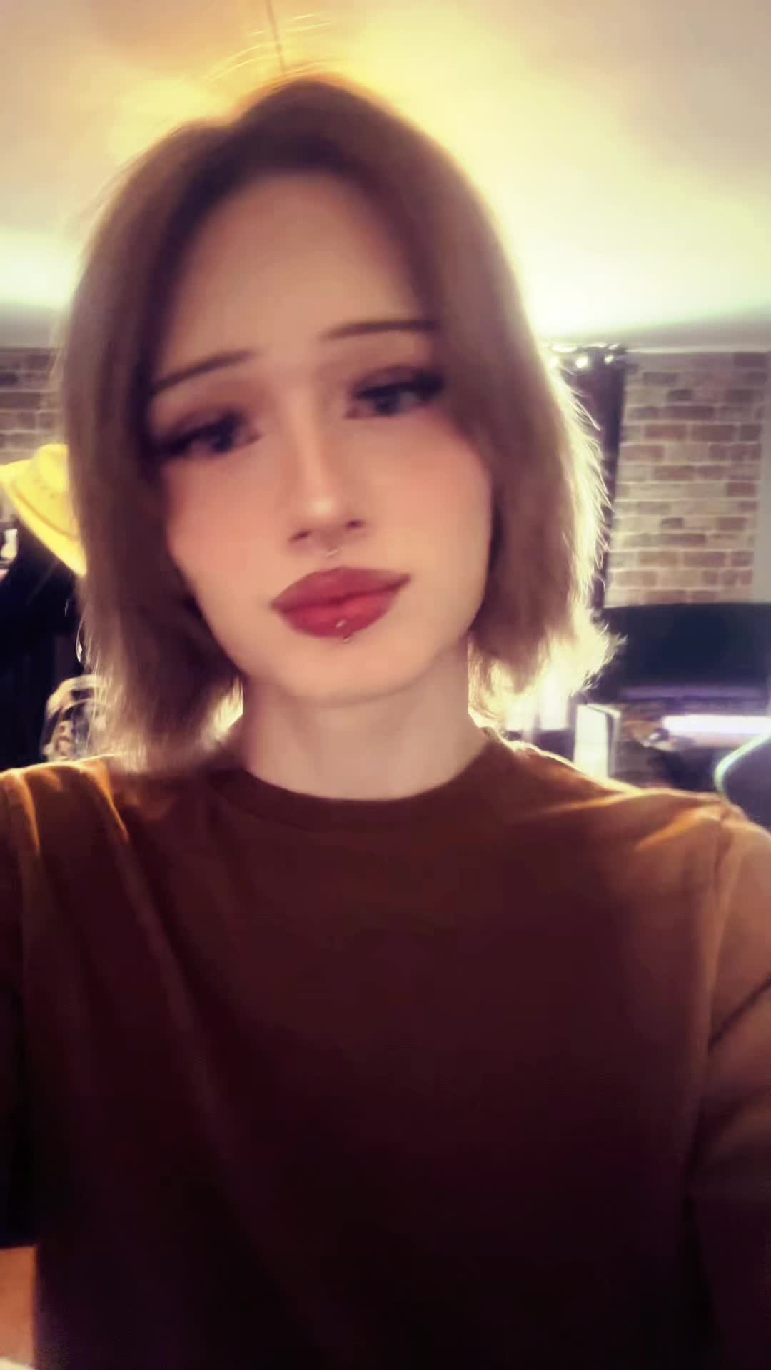 @・𝓒𝓺𝓫𝓮𝓻𝓯𝓪𝓬𝓮・
