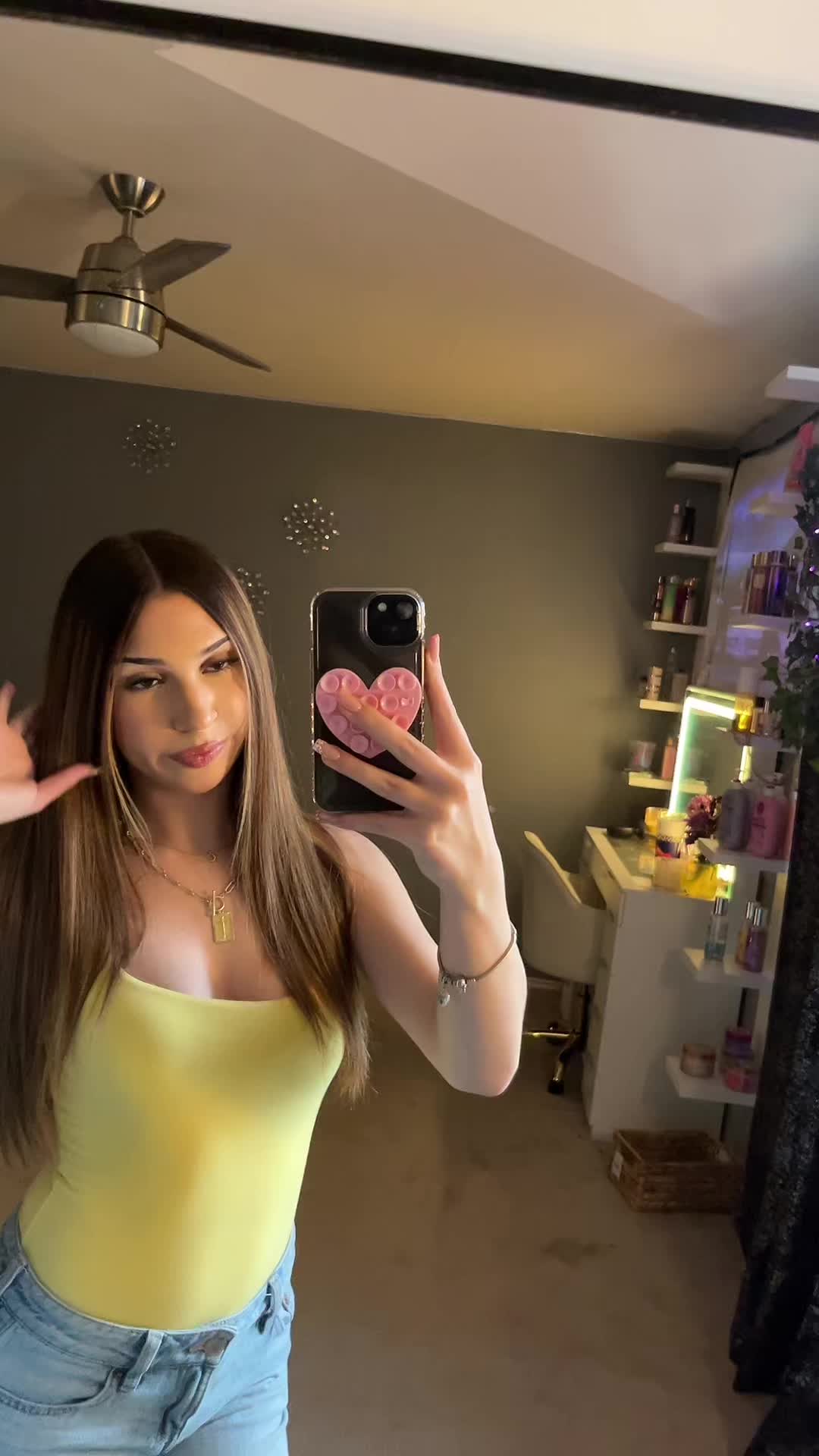@clara.satx