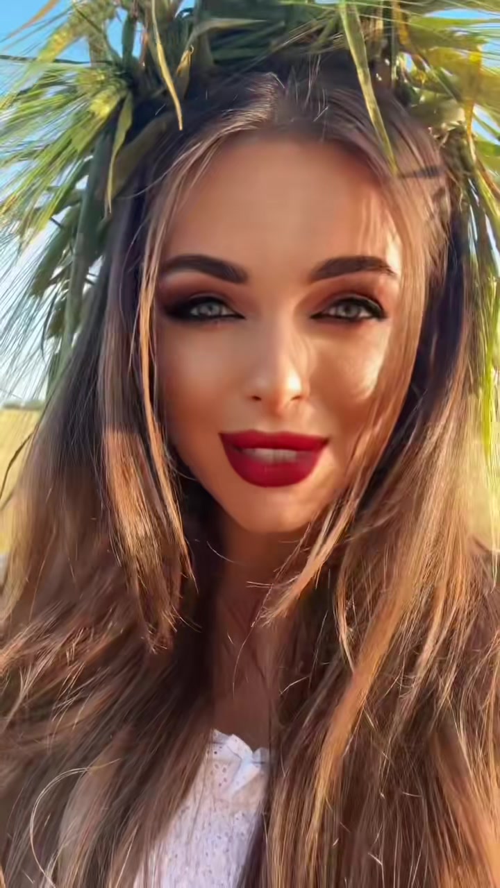 @Девочка с картинки