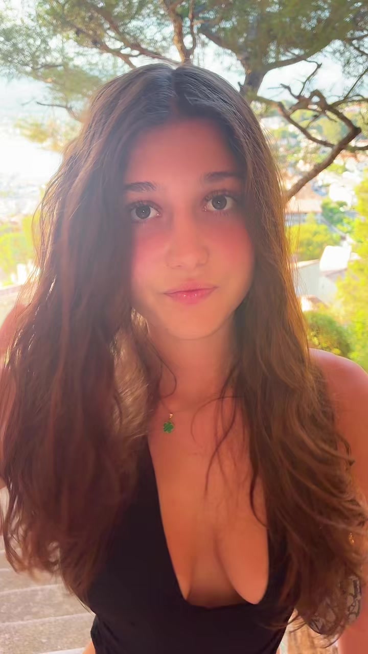 @enola_poulain