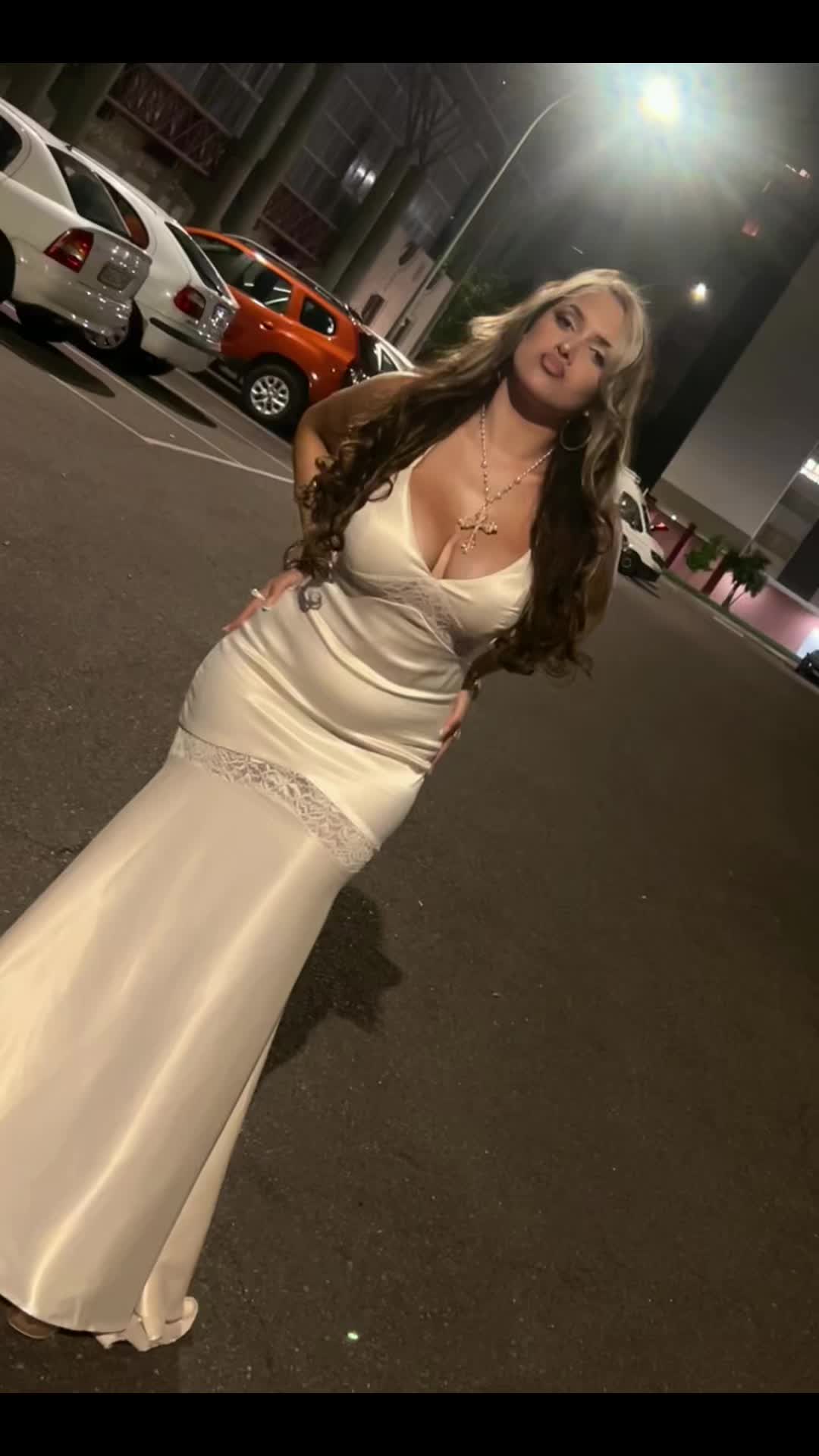 @👑