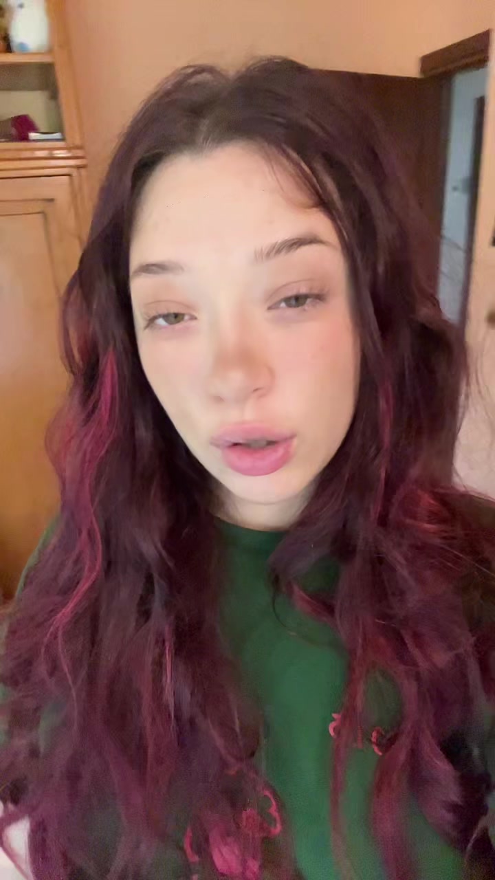 @Nena 💜