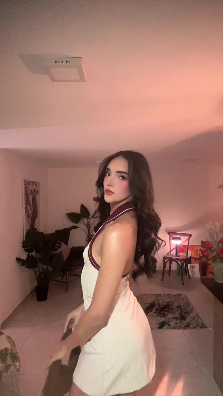 @onasis_anna