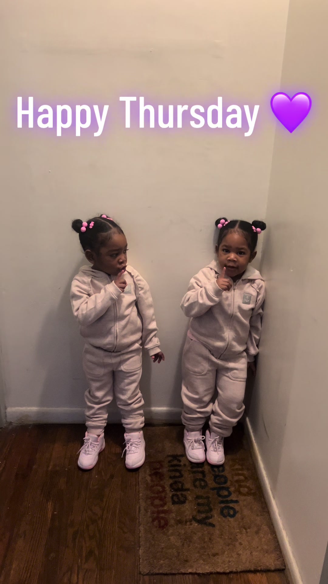 @Jayli&Jovie
