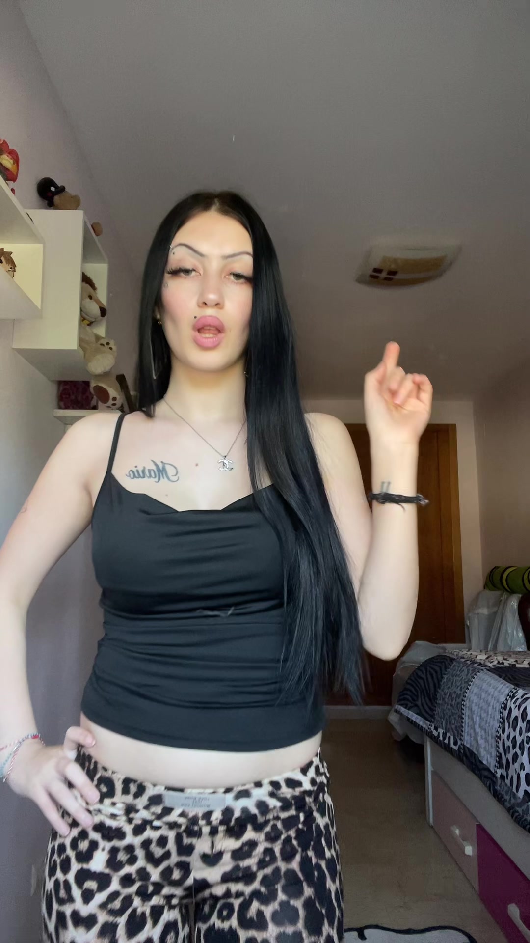 @PrettyWhenuKryy