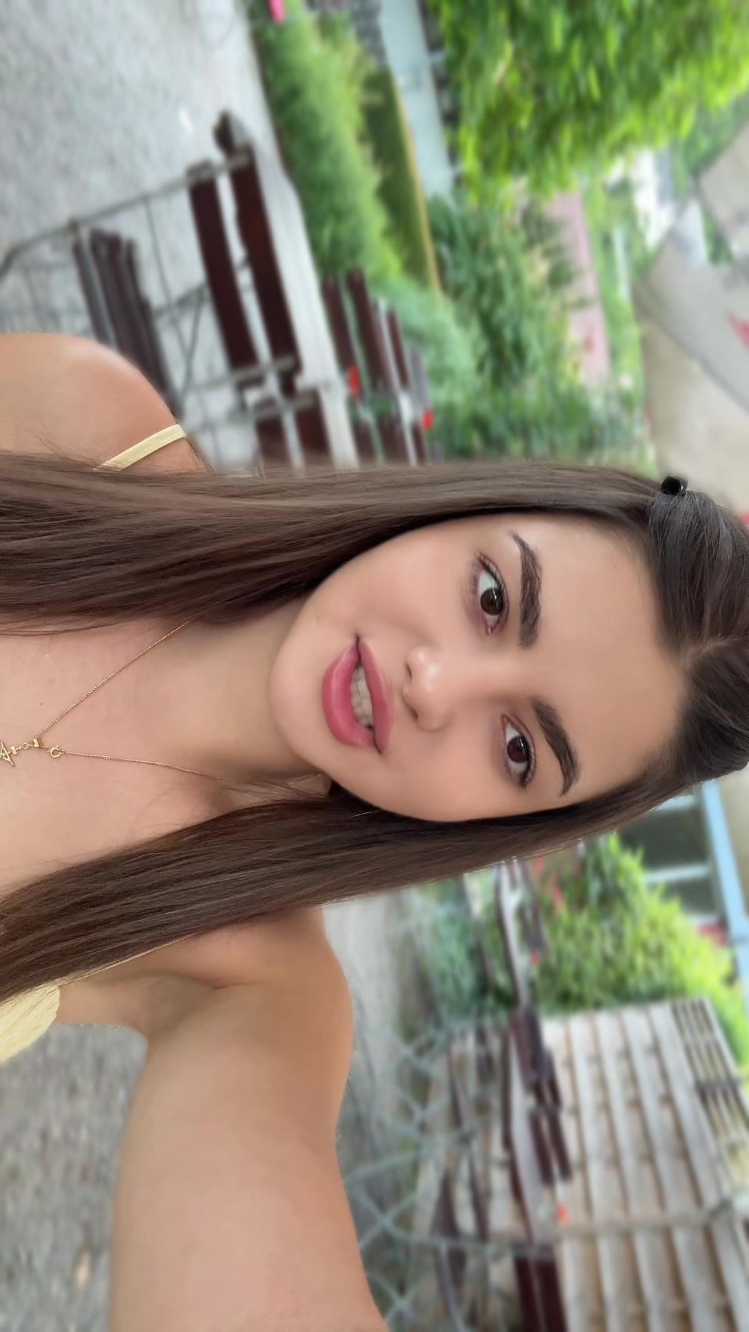 @Lavinia🦋