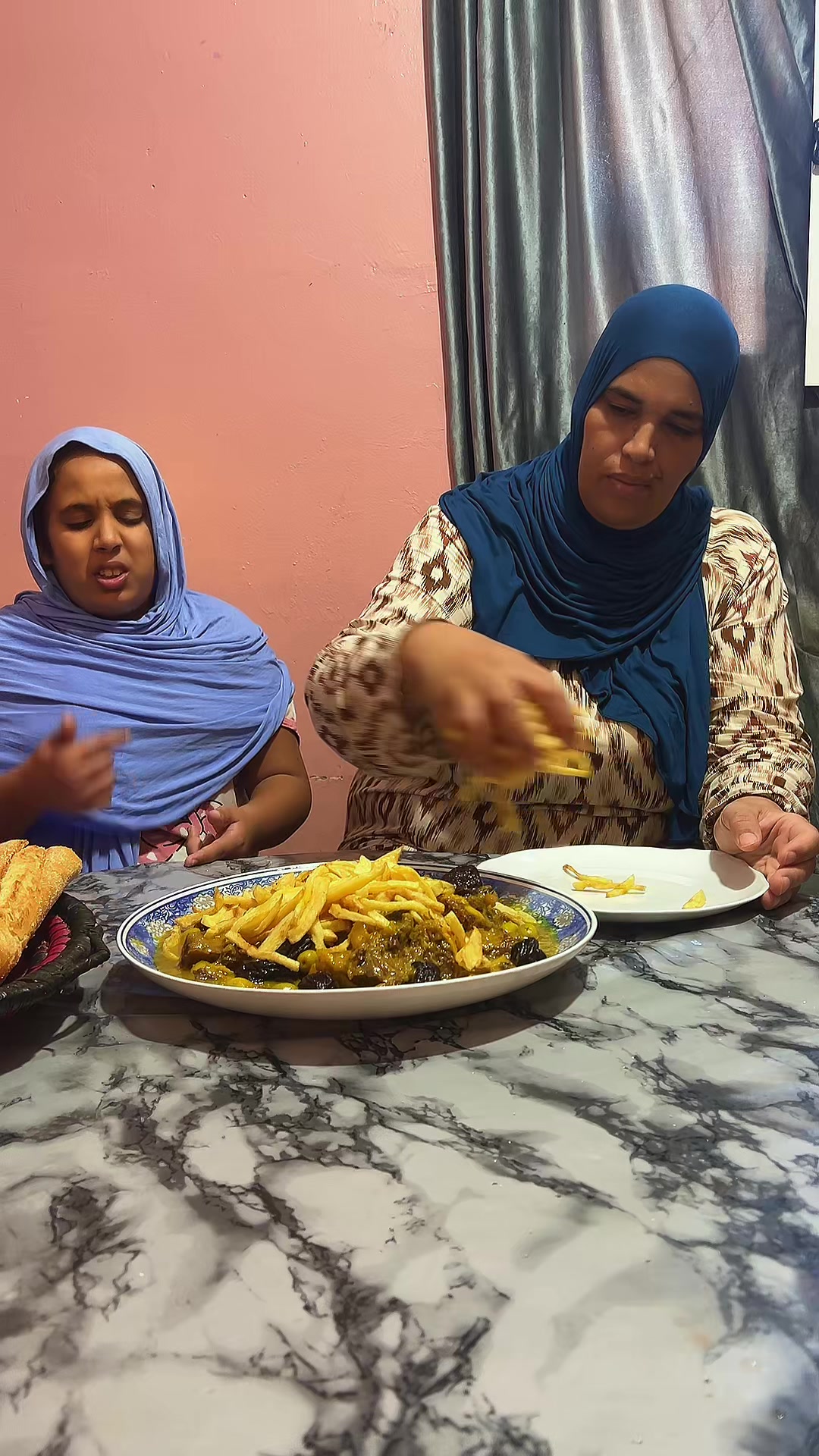 @🦋سمية الأم المكافحة🦋