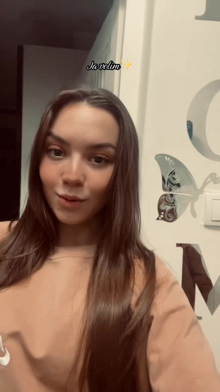 @𝓐𝓑 🎀