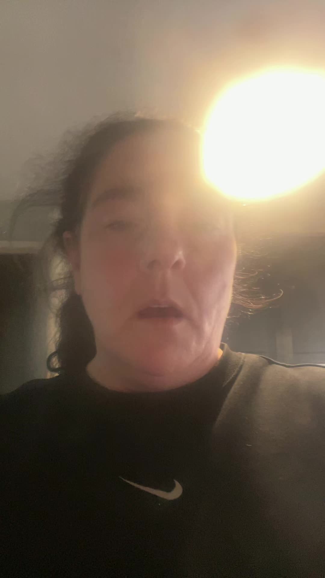 @xxx Lisa proud mother of 7 xx