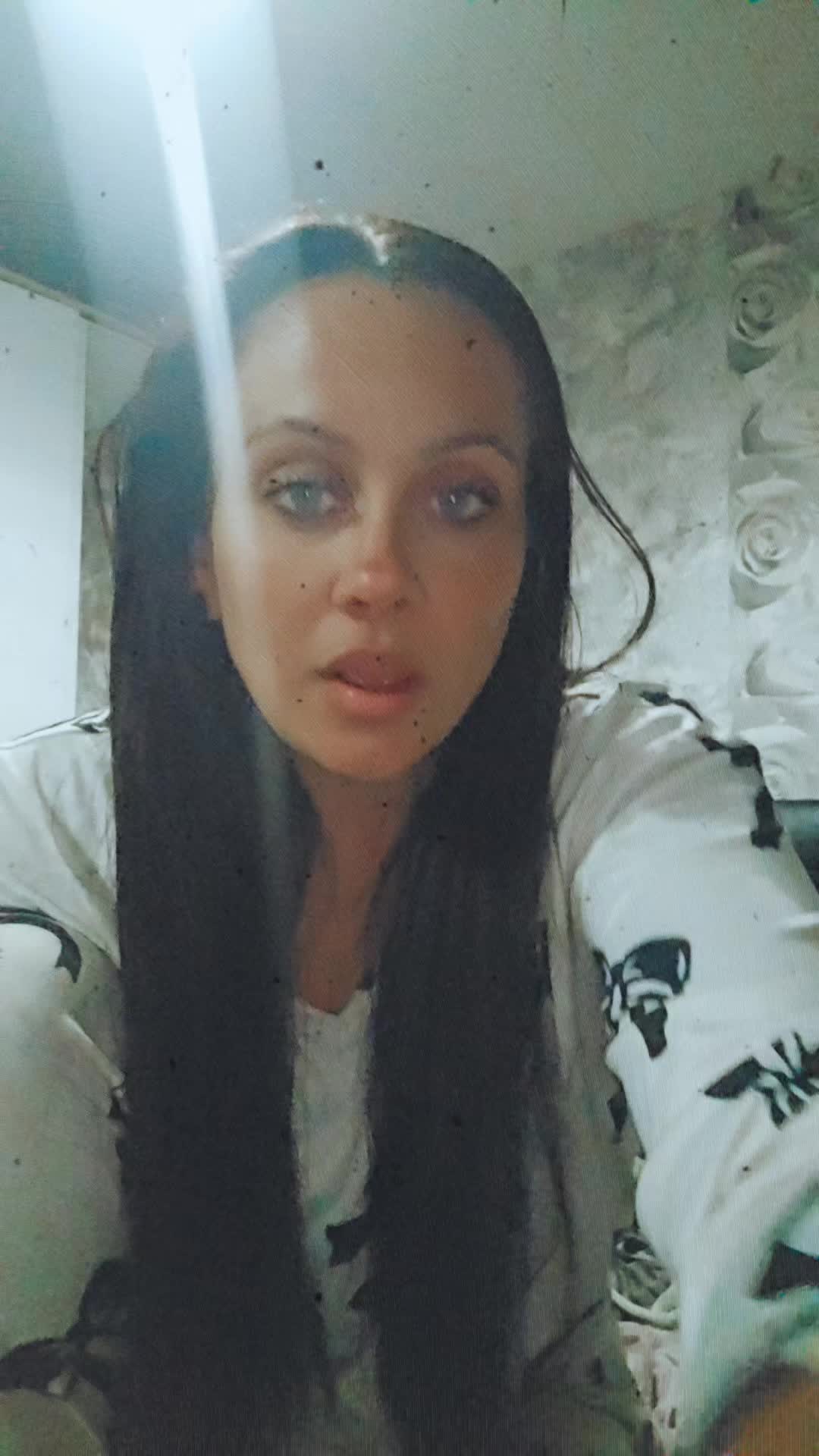 @Live♥️Love♥️Laugh