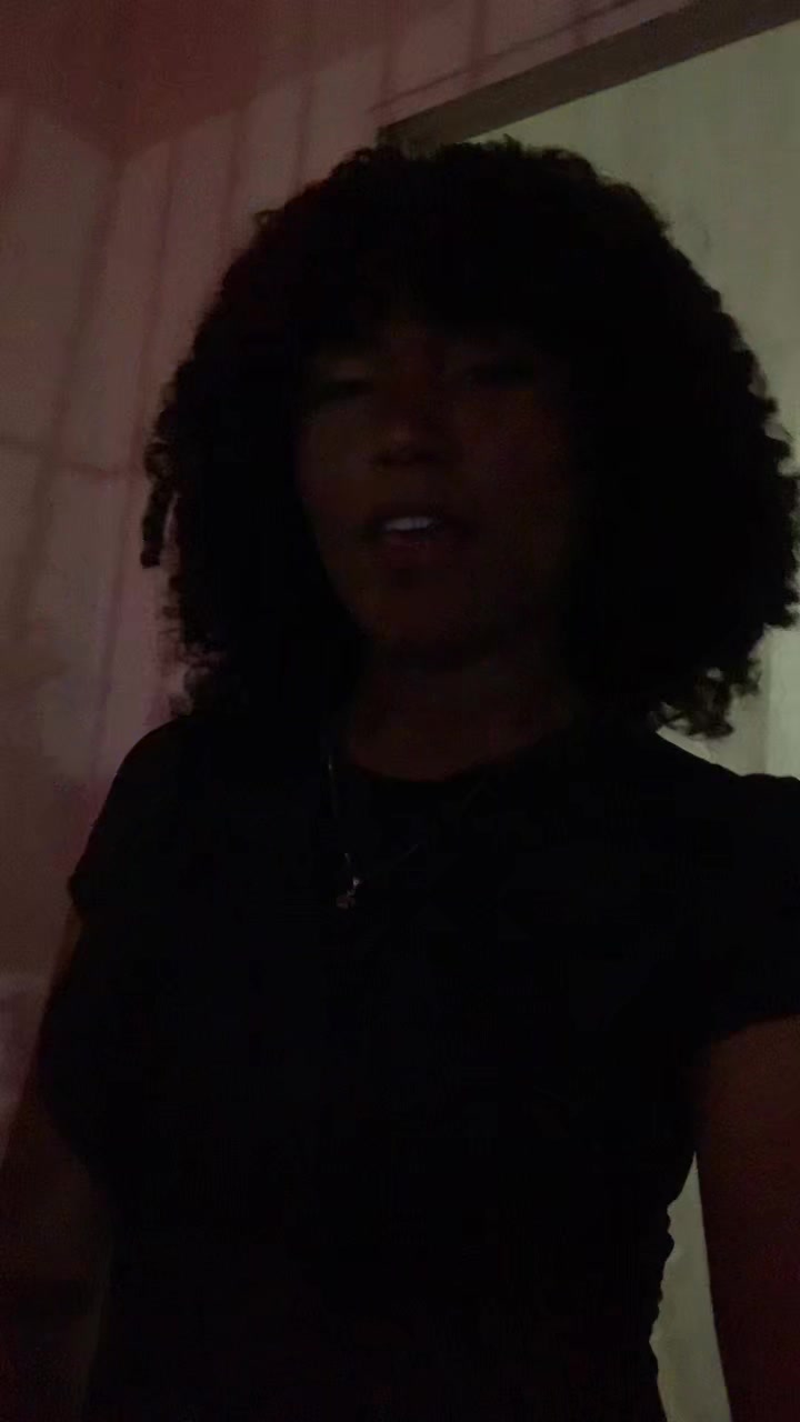 @María