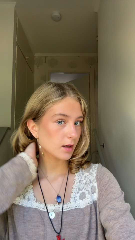 @Lovelia💓✝️