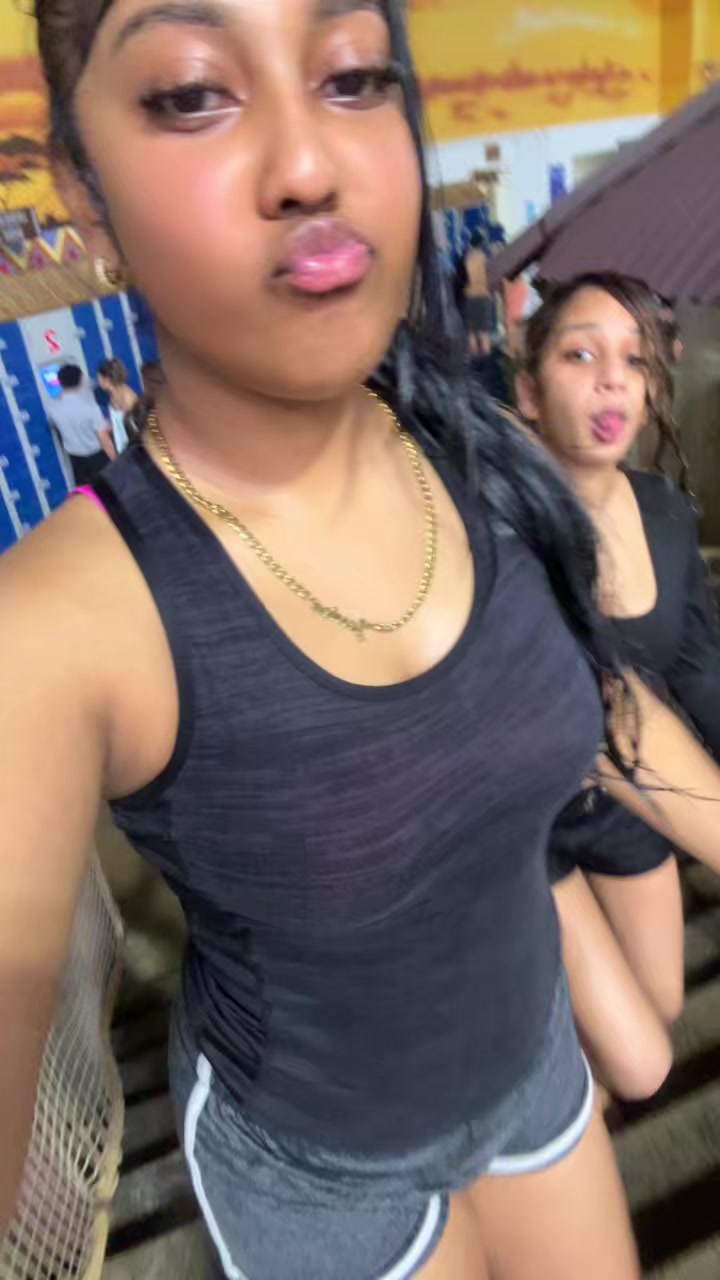@Reena✨