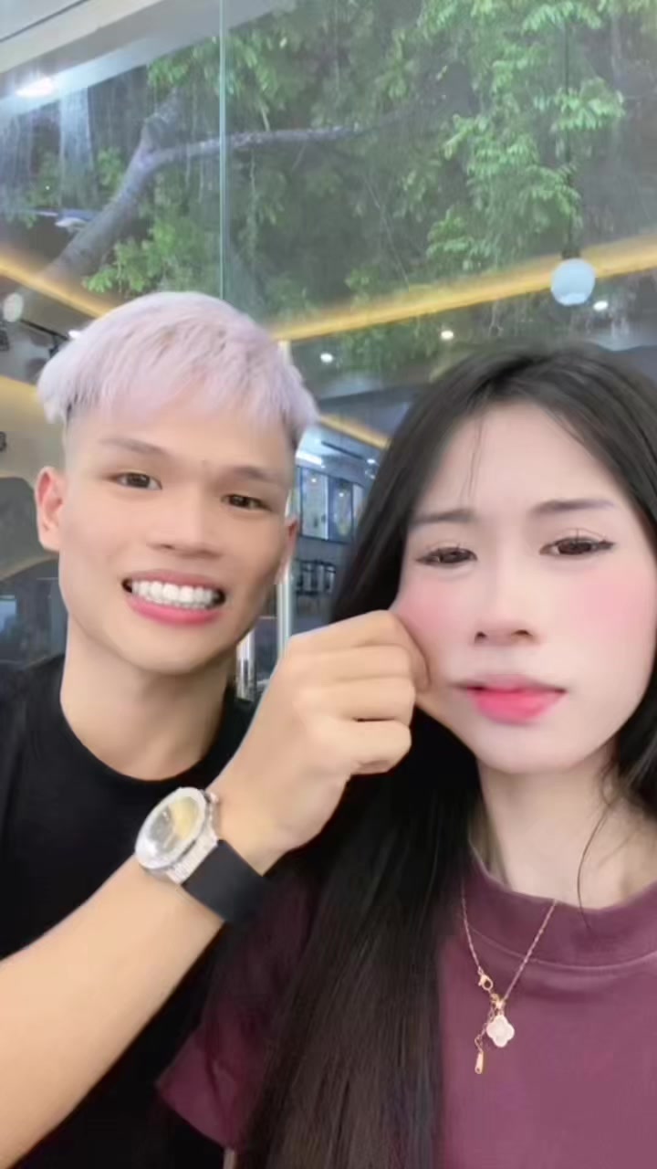 @𝓥𝓾 𝓐𝓷𝓱 𝓟𝓱𝓾𝓸𝓷𝓰