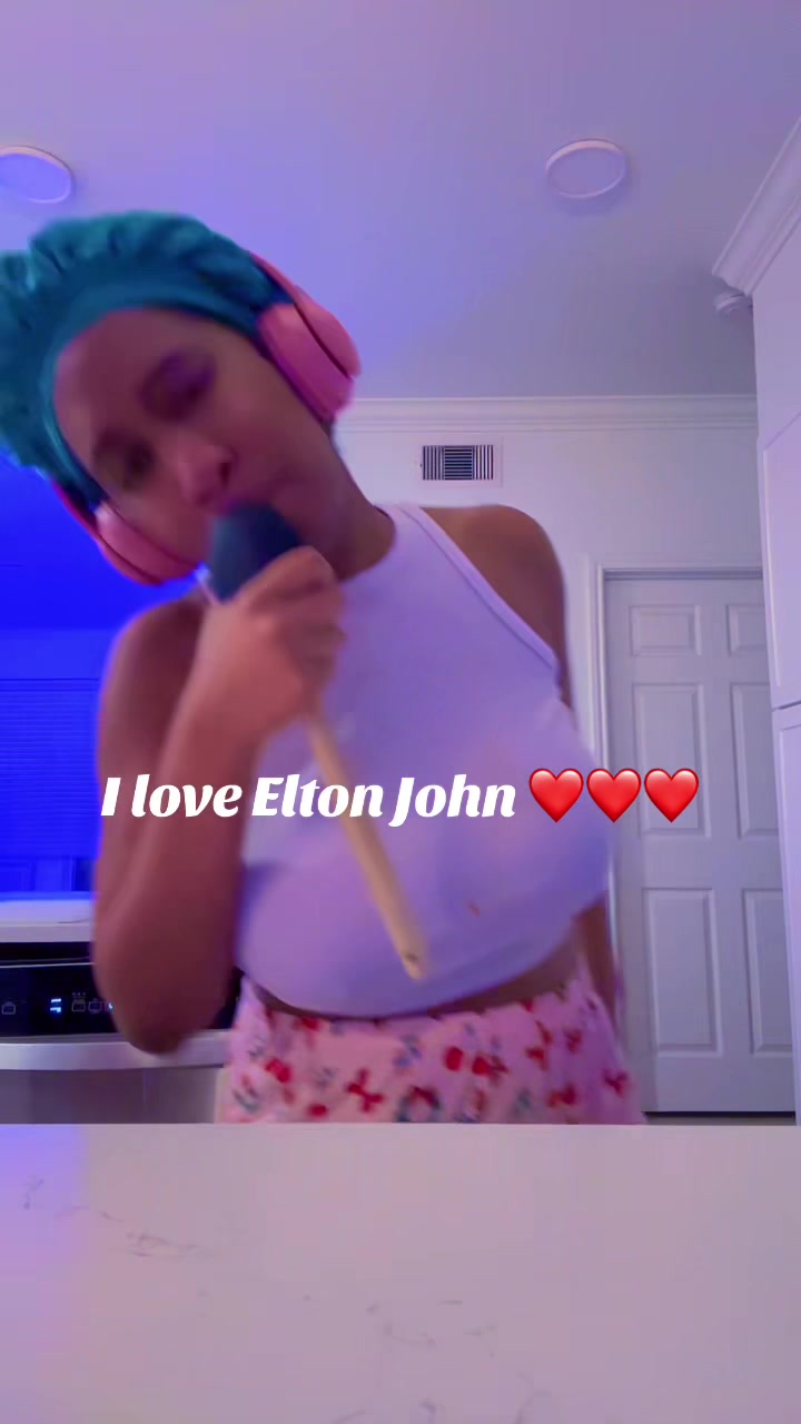 @lovelymika99