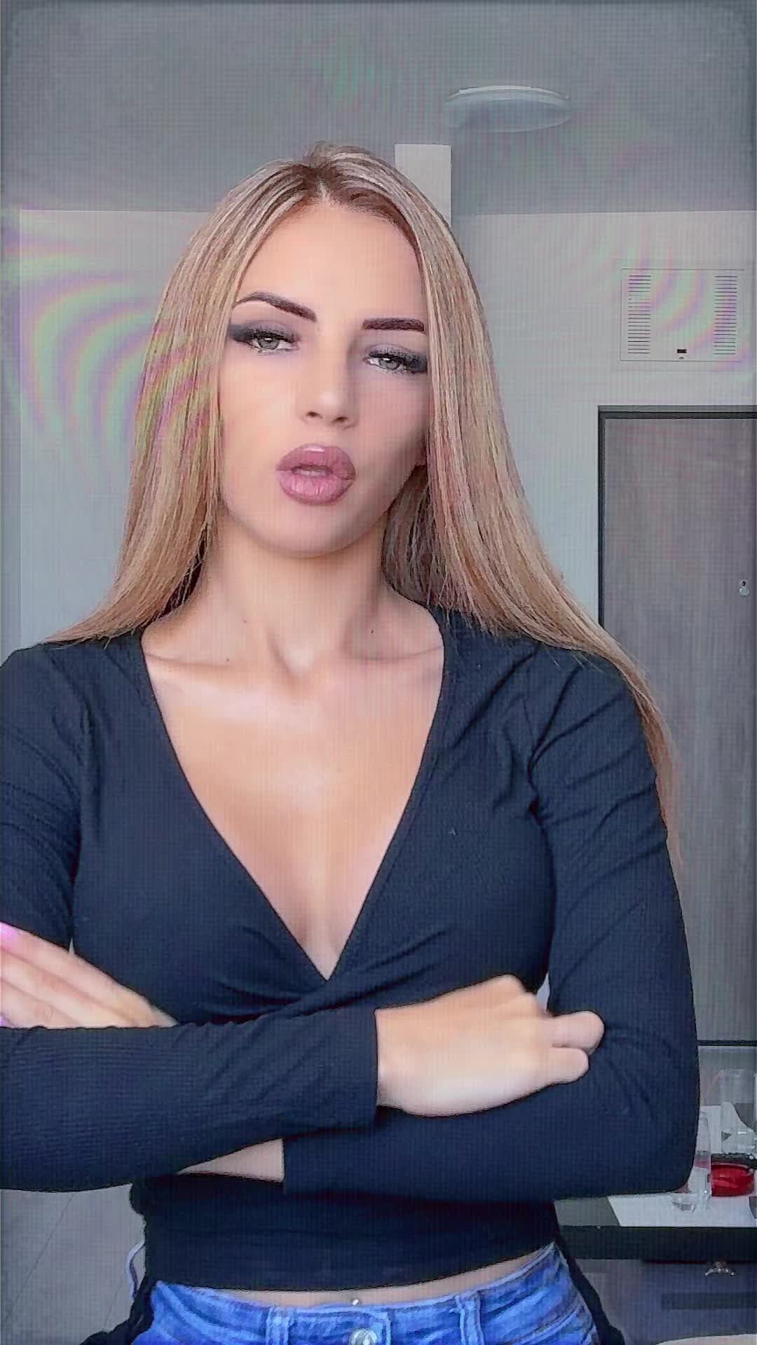 @Alexa D Ioana
