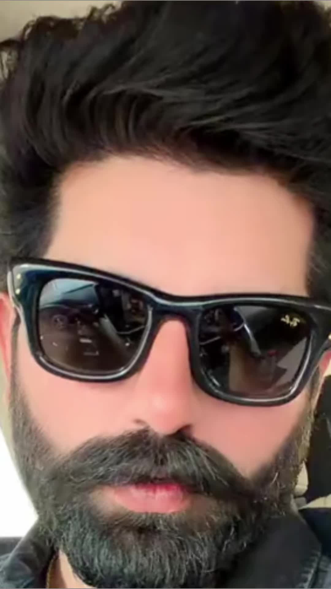 @Malik Rehan awan😎✌
