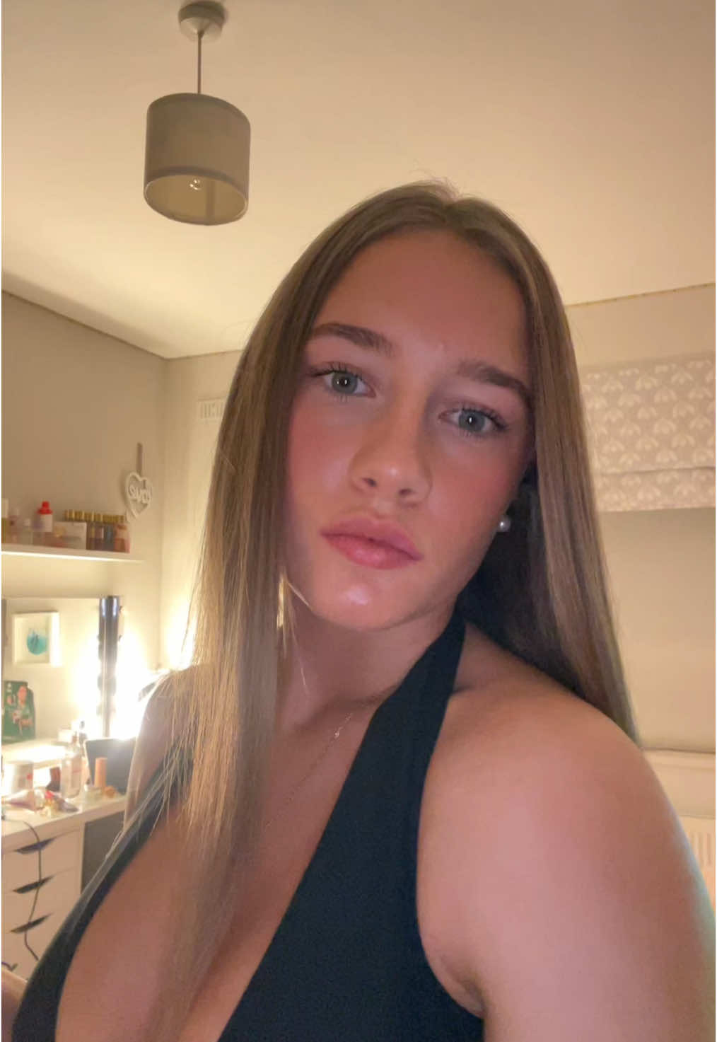 @E.F🍒
