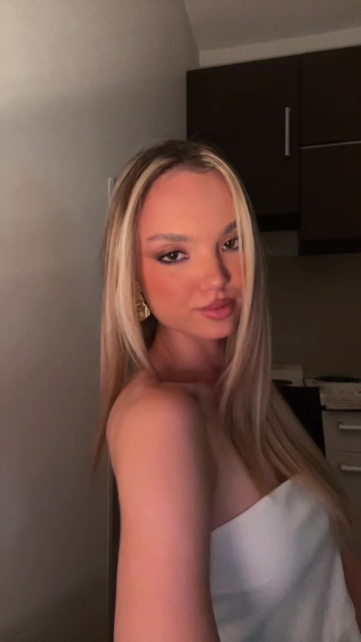 @𝐉𝐞𝐥𝐞𝐧𝐚