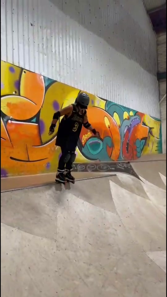 @Skater Girl