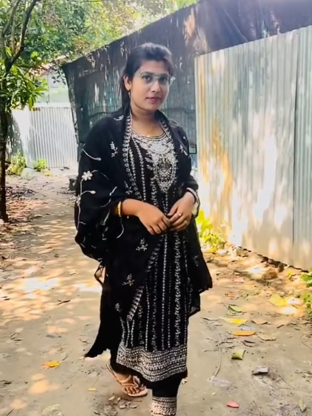 @QueenGirl🌸Anamika