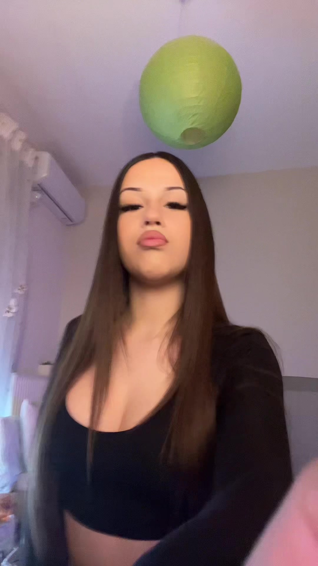 @𝒦𝓌𝓃𝓃𝒶