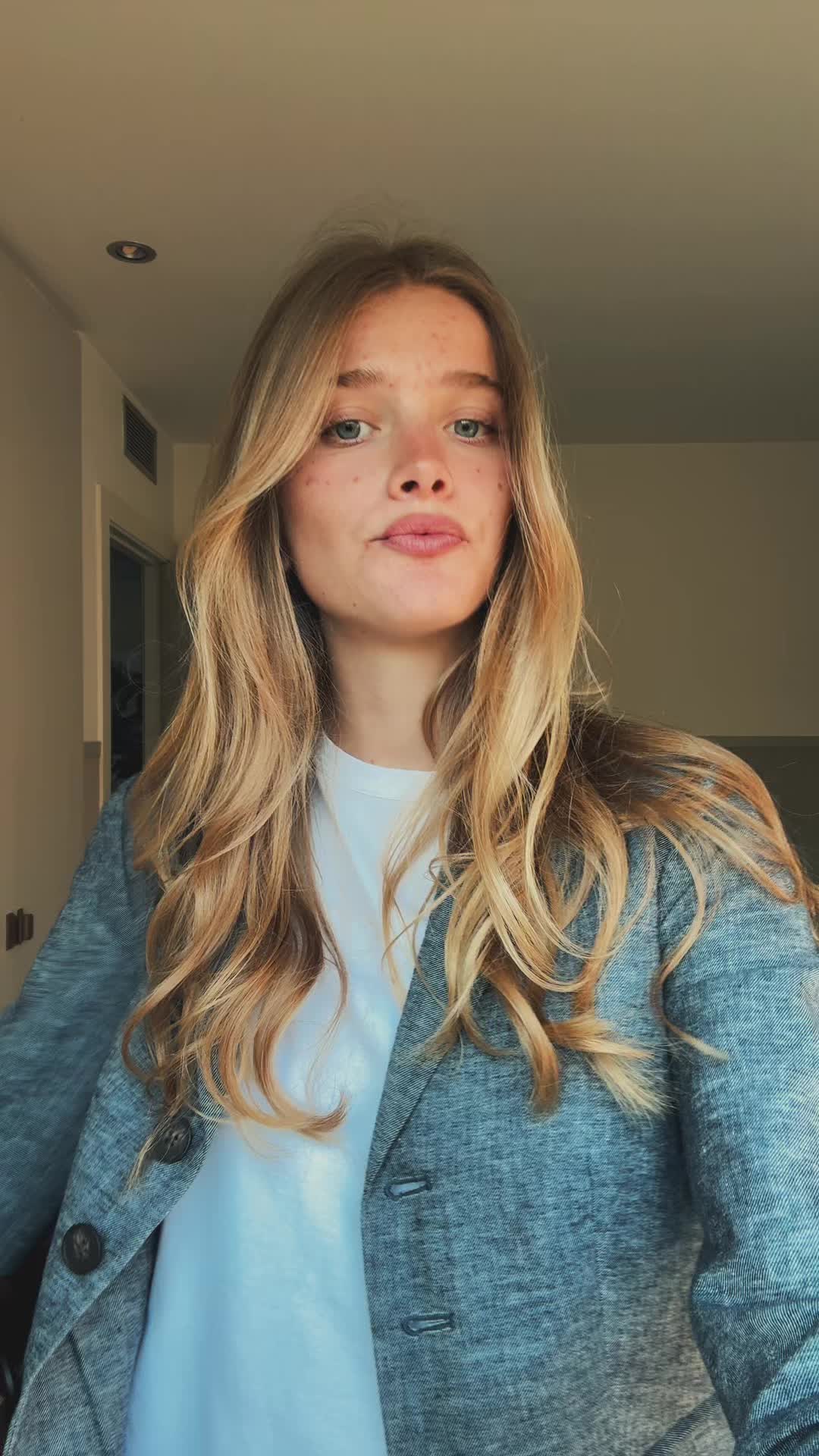 @juliaa