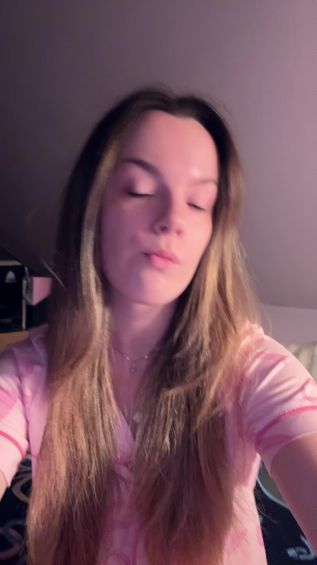 @Miška ✨