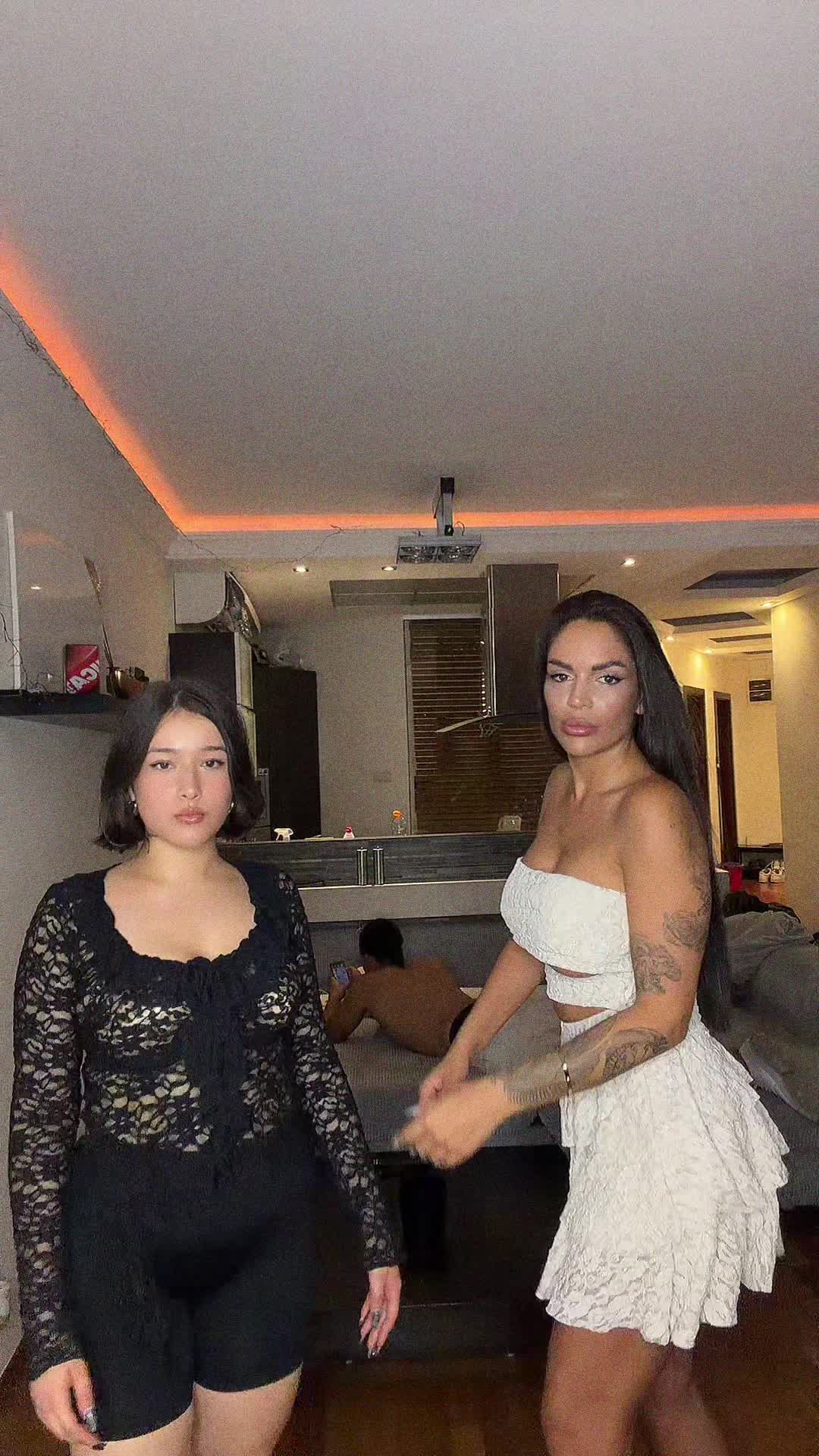 @$noW
