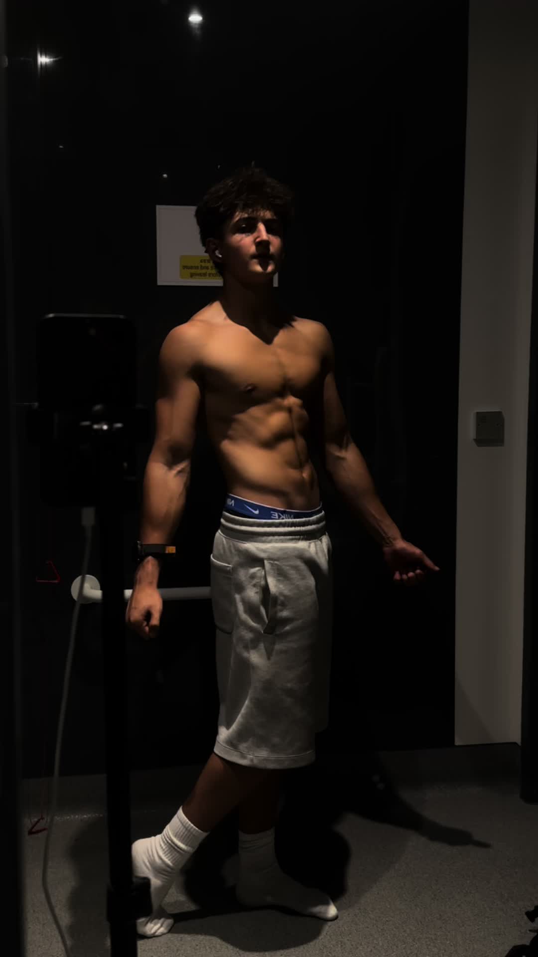@akio_lifts