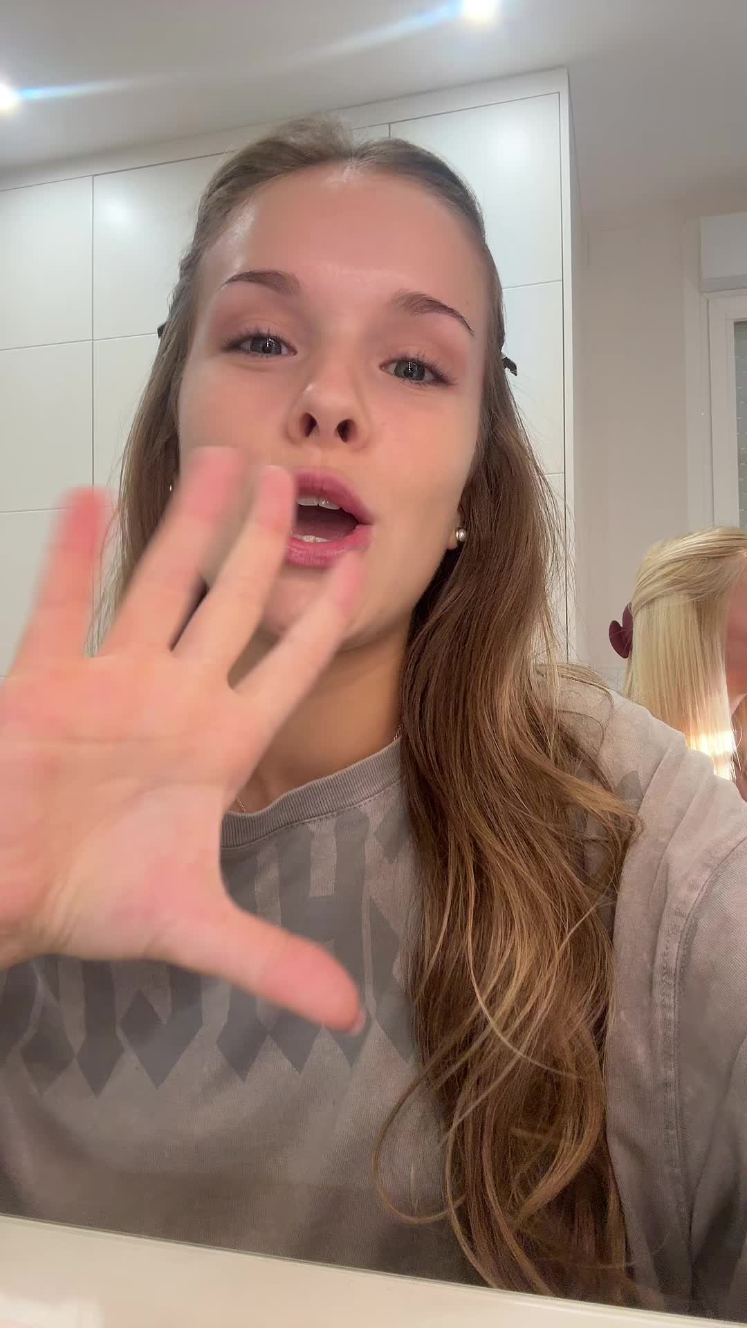 @aroa rodríguez 💋