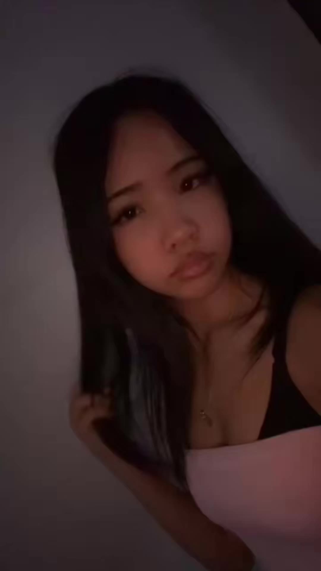 @๐๐ฅ๐ข๐