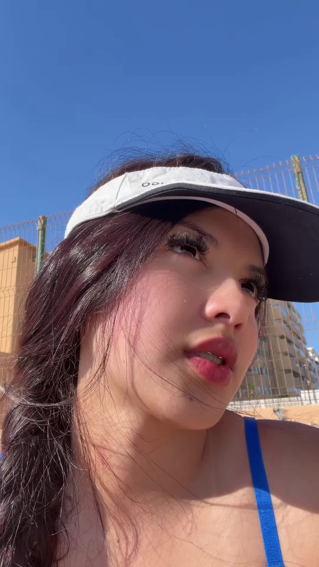 @Laura
